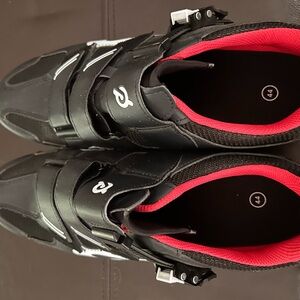 Peloton spin shoes